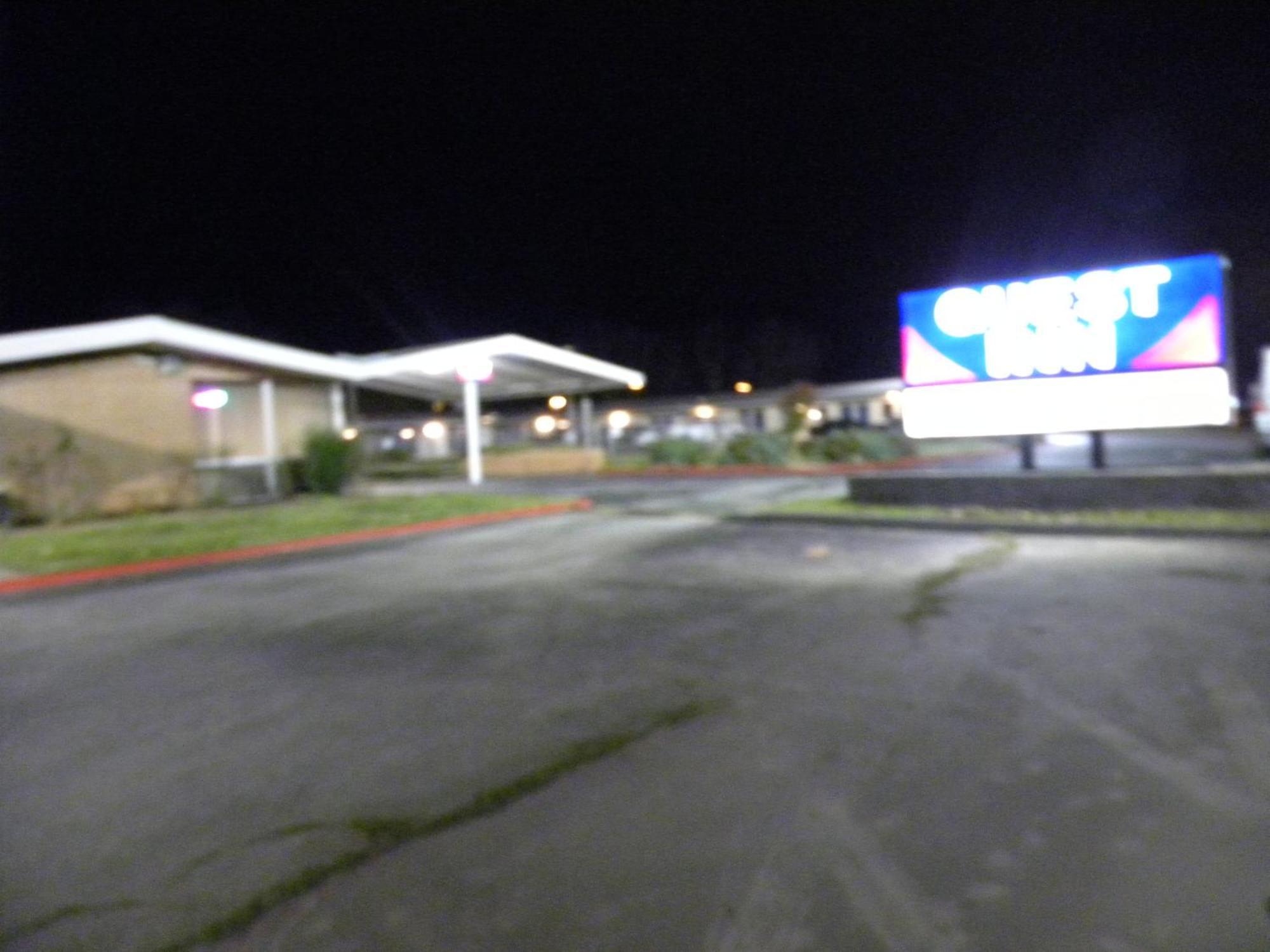 Guest Inn Rogers Bagian luar foto
