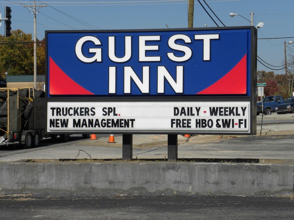 Guest Inn Rogers Bagian luar foto